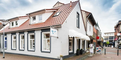 Hautnah-Nordhorn-Fachgeschaeft-fuer-Damenmode.jpg