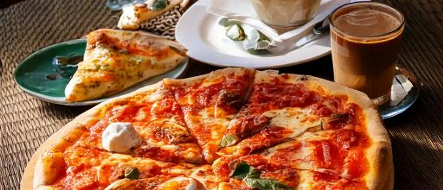 Firefly café venezia, selbst gemachtes Eis, Cappucino, pizza 99153.jpg