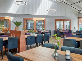 ZurGruenenEiche-Wintergarten.jpg Akzenthotel "Zur Grünen Eiche"