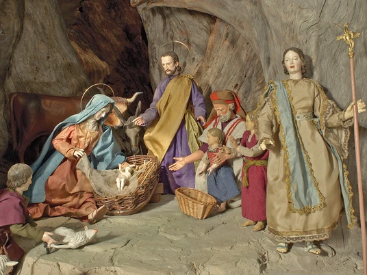 HistorischeKirchenkrippe_HlFamilie komplett.jpg