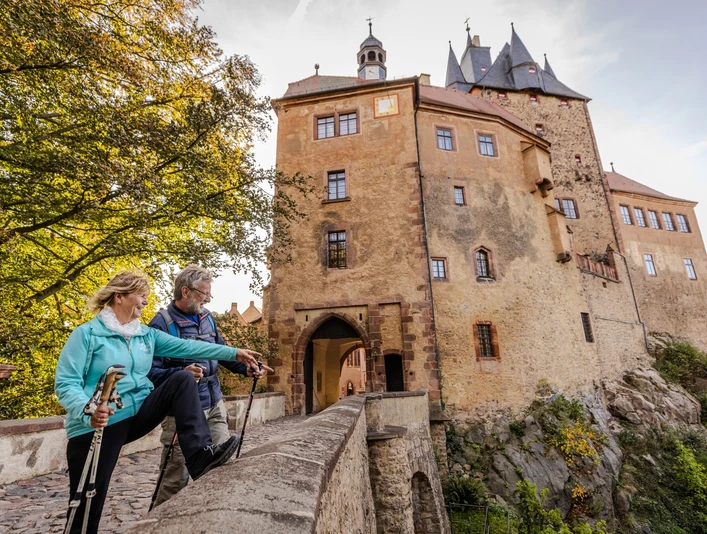 Burg Kriebstein als Ausflugsziel für Wanderer