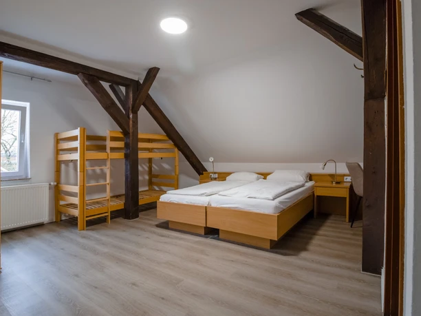 Mehrbettzimmer im Steinberger Hof Mehrbettzimmer im Steinberger Hof