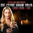 Die Kriminologin Lucia Leona präsentiert die packende Crime Show 2025 vor einer Kerzenkulisse.
