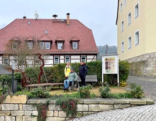Am "Marktplatz" in Krippen beginnt der SonnenUhrenWeg