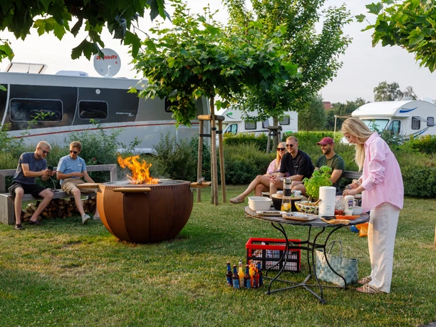 TiemannsHof_Camping_Grillplatz.jpg