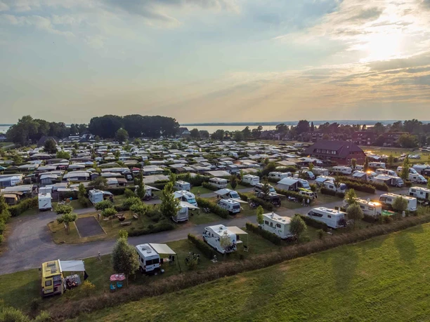 TiemannsHof_CampingWohnmobil_Platz Lembruch.jpg