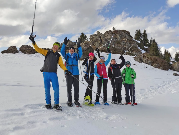 Zufriedene Schneeschuhgruppe.jpg Zufriedene Schneeschuhgruppe