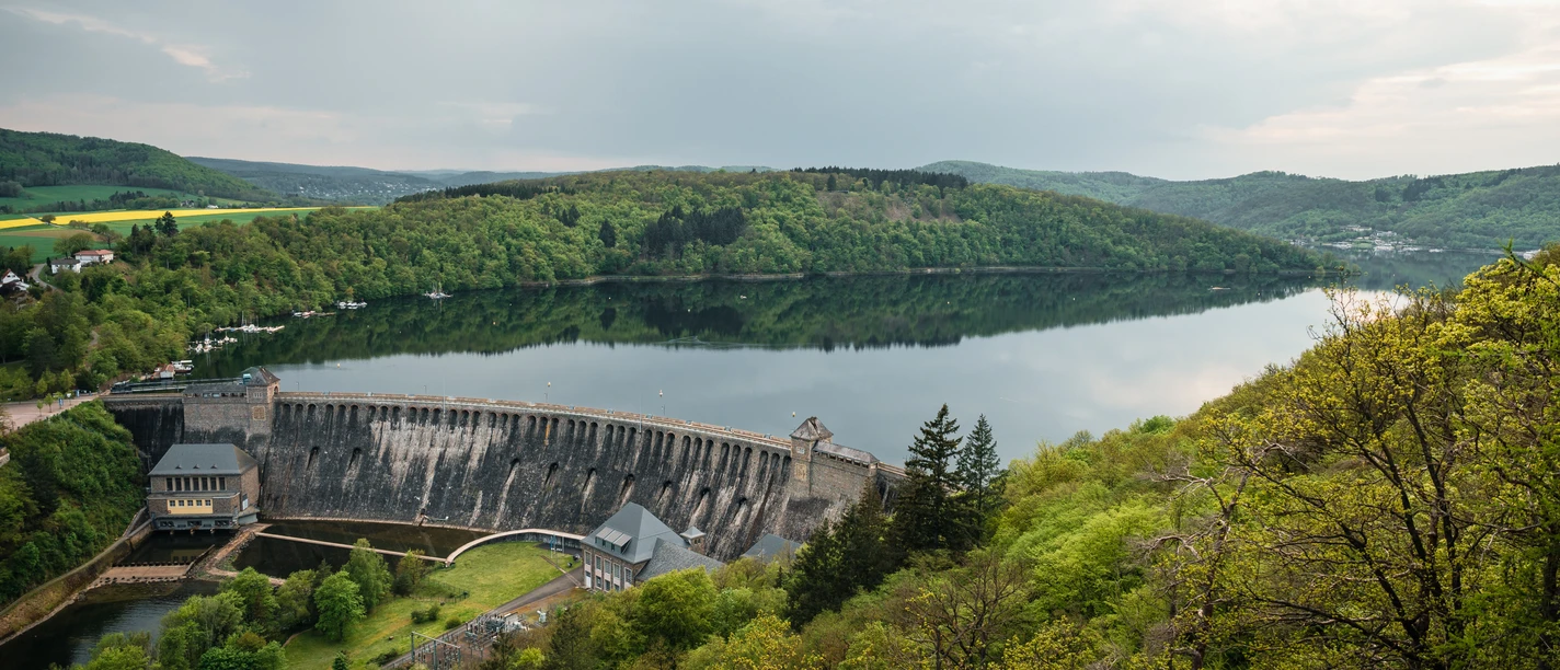 Edersee und Staumauer Frühjahr 2024