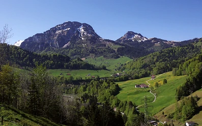 Blick auf Gross und Chli Aubrig.
