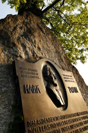 Mark Twain Denkmal in Weggis