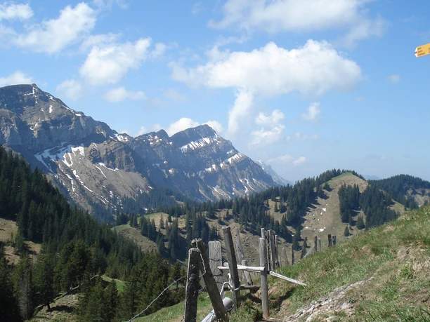 Herrliche Ausblicke auf der Wanderung vom Eigenthal ins Regenfüeli