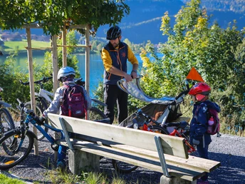 Velotour rund um den Lungerersee