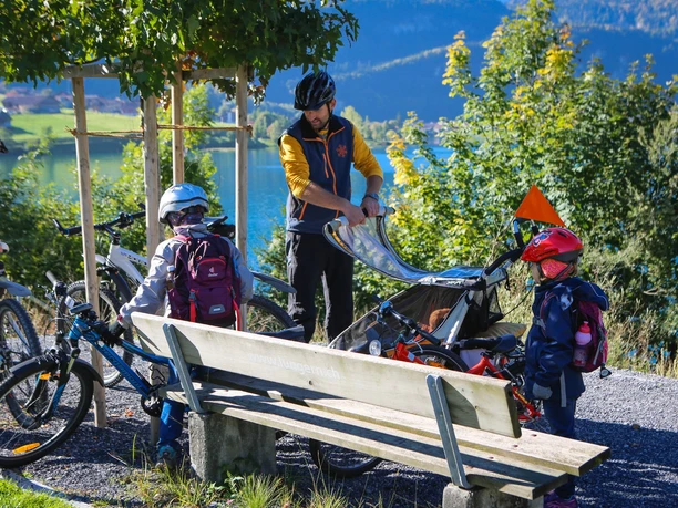 Velotour rund um den Lungerersee