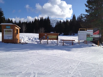 Kassenhaus bei der Loipe Wissenegg