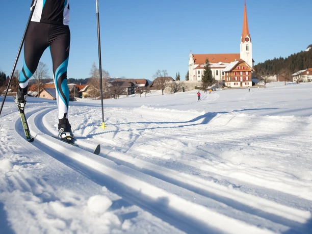 Das Dorf immer im Blick auf der Dorfrundloipe Marbach