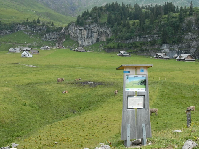 Posten Steinmanndlipfad auf Älggialp