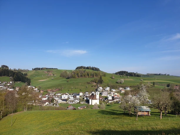 Blick zurück ins Kräuterdorf Hergiswil