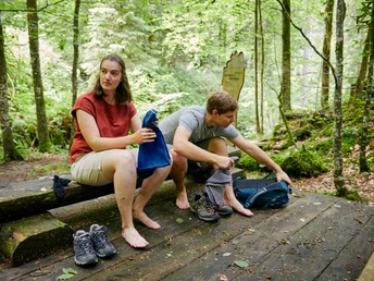 Barfusspfad (Gesundheitspfad) Heiligkreuz