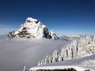Nebelmeer mit Grossem Mythen