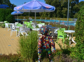 Freibad Hemkenrode - Blick auf die Terrasse Freibad Hemkenrode - Blick auf die Terrasse