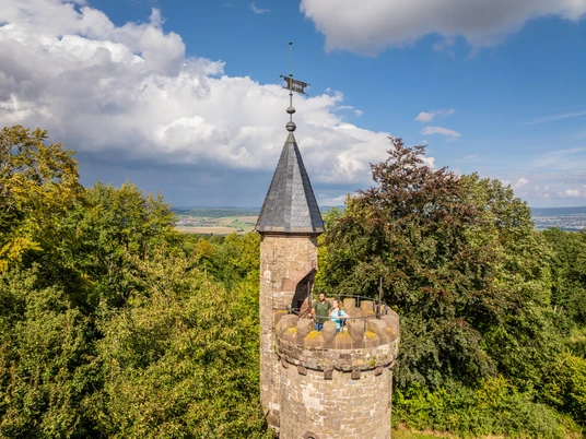 Höxter-Bismarckturm-Teutoburger-Wald-Stadt Höxter-D-Ketz-085.jpg Pärchen auf dem BismarckturmCouple on the Bismarck Tower