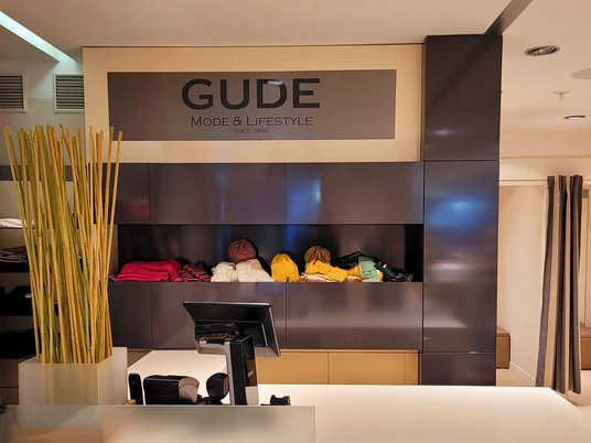 Gude Mode & Lifestyle