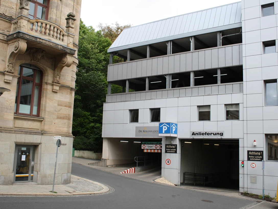 Außenansicht Parkhaus Kollonaden