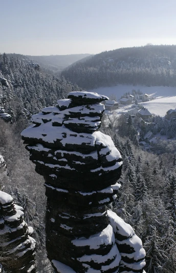 Blick von der Kanzelsteinaussicht ins Bielatal zur Ottomühle