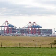Blick auf den JadeWeserPort