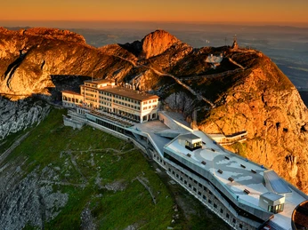 Hotel Pilatus-Kulm b