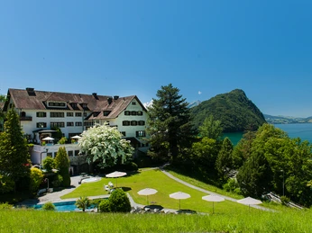 Aussenansicht vom Wellnesshügel