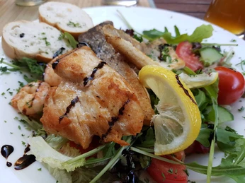 Leckere Gerichte im Teichhaus Burkhardtsdorf