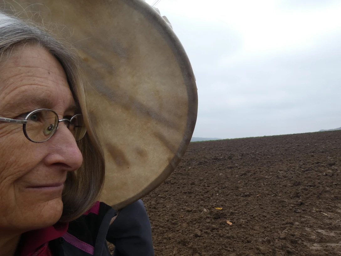 (c) Weltbühne_schamanisches Reisen.JPG