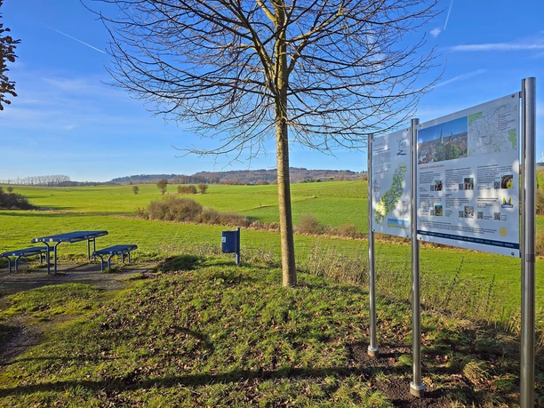 Rastplatz Teichmühle Tafel Blick Twistetal