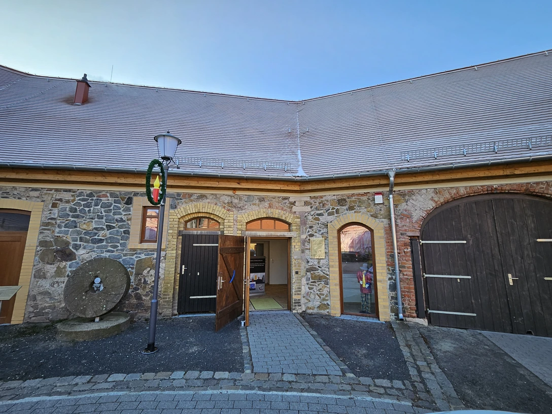 Städtisches Museum Taucha © Städtisches Museum Taucha.jpg Besuchen Sie das Städtische Museum Taucha, welches Heimatschätze verbirgt und in herrlichen Gemäuern zu finden ist.