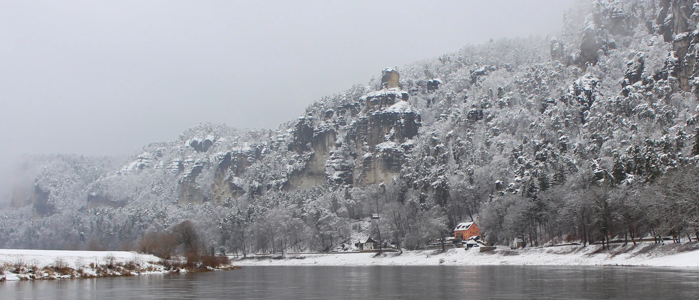 Elbe zwischen Wehlen und Kurort Rathen
