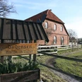 Dudensen Haus mit Ortsschild Dudensen Haus mit Ortsschild