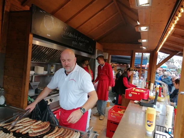 Wecke- und Worschtmarkt 2