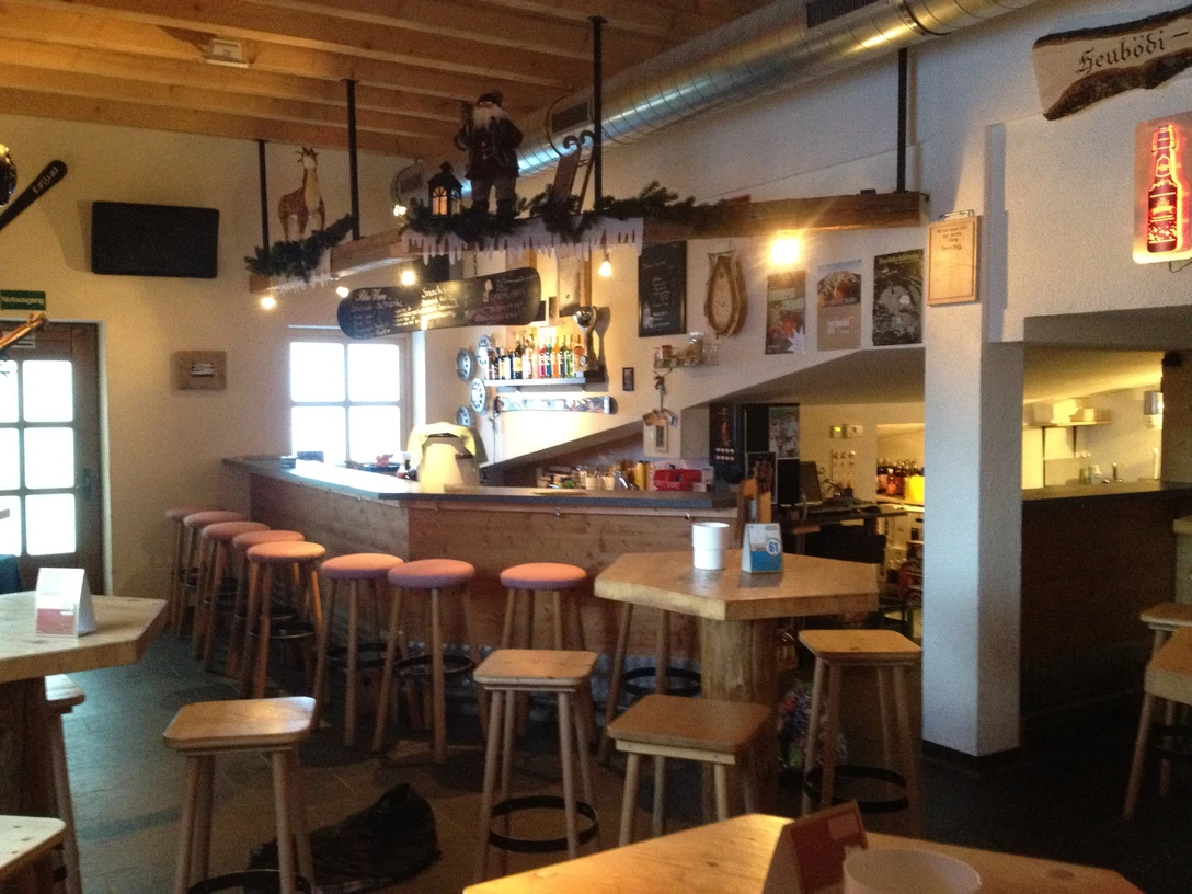 Heubödi Bar.JPG