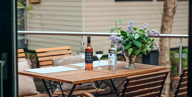 Terrasse Entdeckerhäuser Tierpark Ströhen