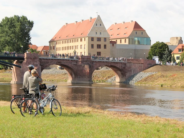 Radfahrer an der Mulde bei Grimma