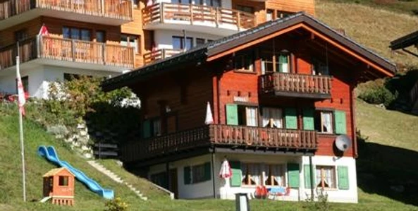 Aussenansicht Sommer