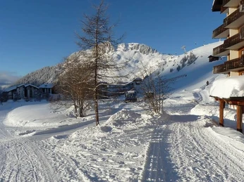 Vor dem Haus Blick nach Westen