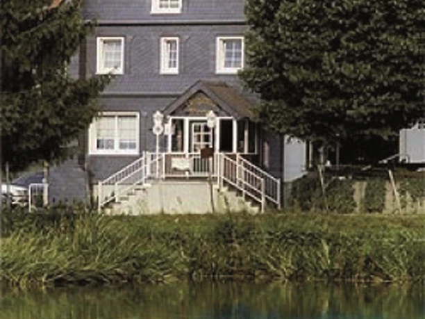 Ruhe und Erholung, direkt am Teich und mitten im B