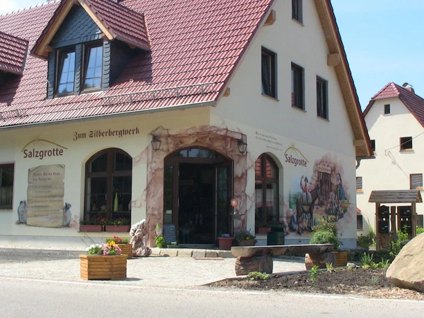 Bauernhof zum Silberbergwerk mit Salzgrotte