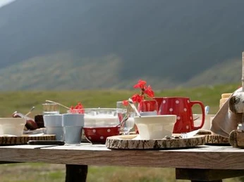 Hamilton Lodge "Zmorgetisch