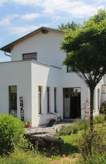 Bick von Westen auf das Haus