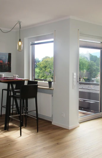 helle, lichtdurchflutete Räume