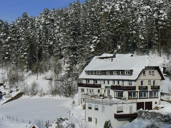 Hausansicht Winter - Pension Garni Talblick