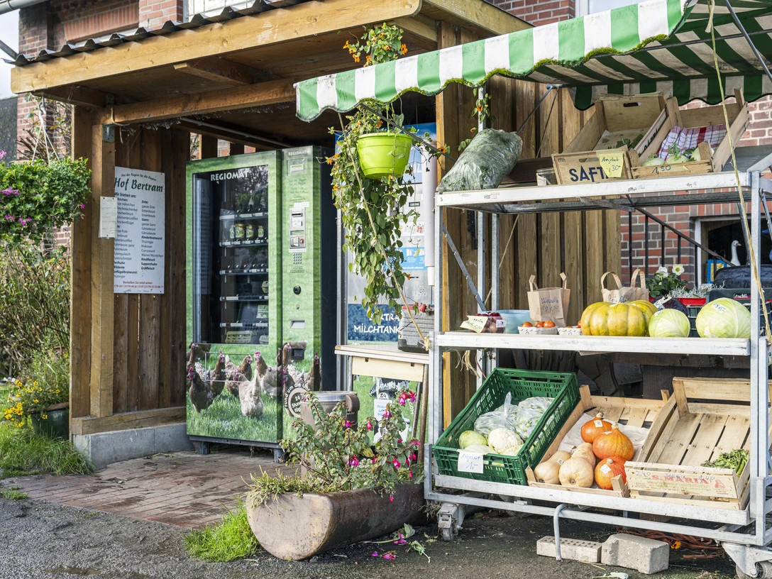 Der Selbstbedienungshofladen der Familie Bertram Der Selbstbedienungshofladen der Familie Bertram